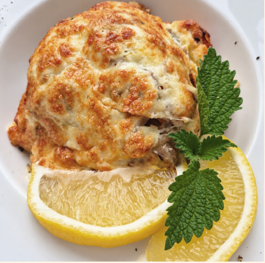 Треска с овощами под сырной корочкой